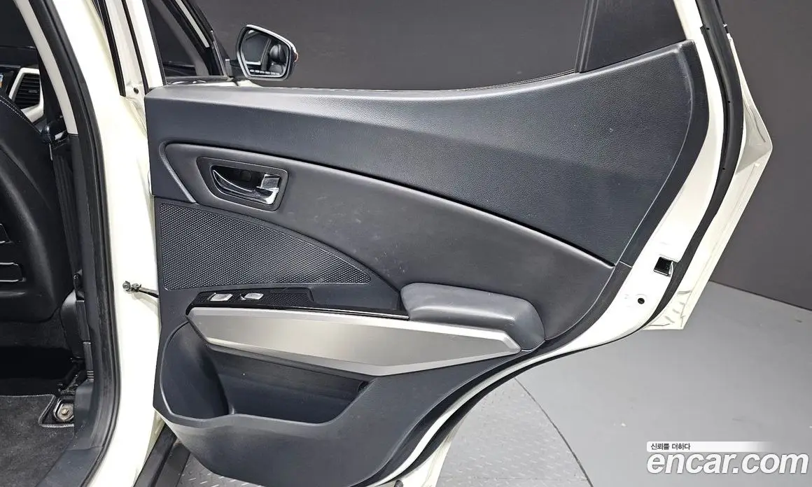 SsangYong TIBOLI 2015 1.6 автомат (гидро), фото 28