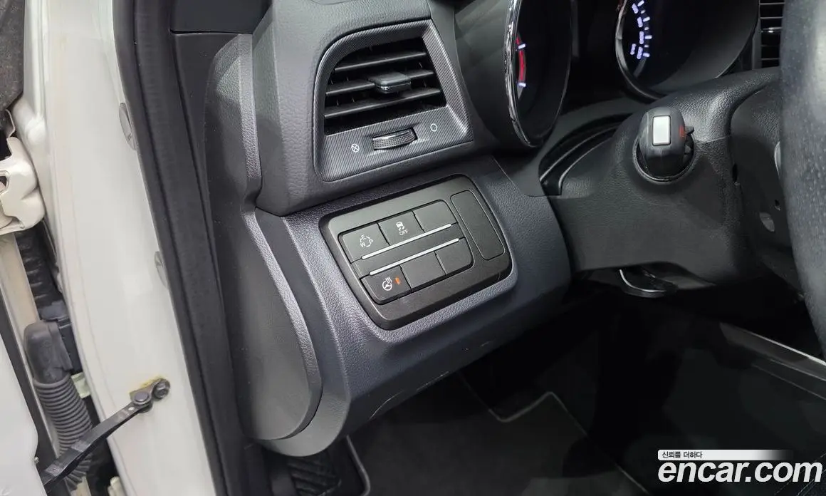 SsangYong TIBOLI 2017 1.6 автомат (гидро), фото 23