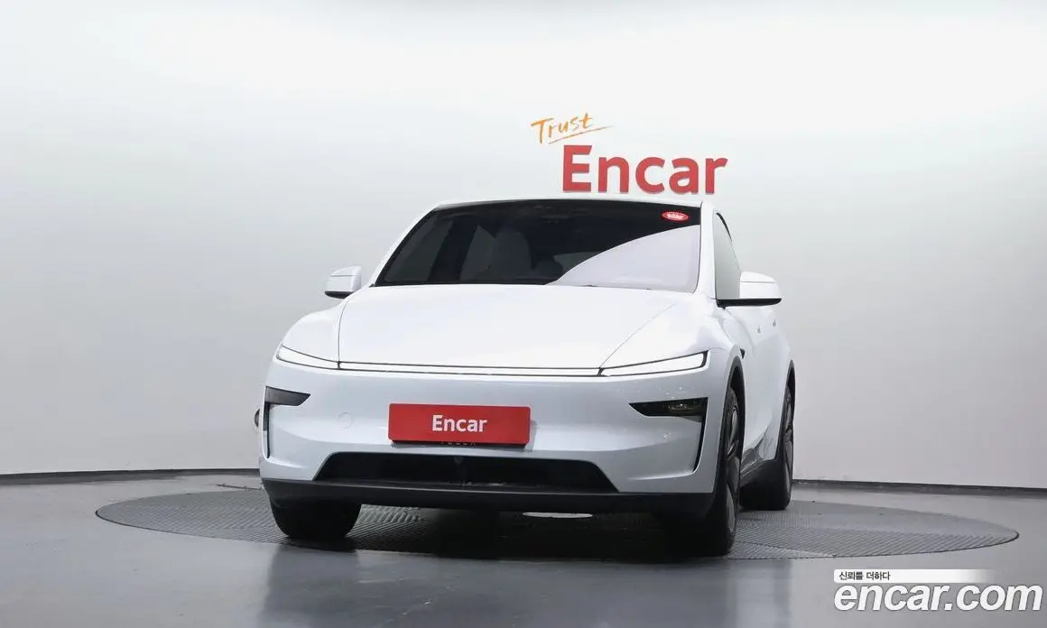 Tesla Model Y 2025 0.2 автомат (гидро), фото 3 Tesla Model Y 2025 0.2 автомат (гидро), фото 3