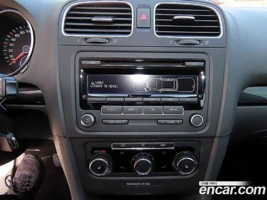 Volkswagen Golf 2012 1.6 автомат (гидро), фото 12