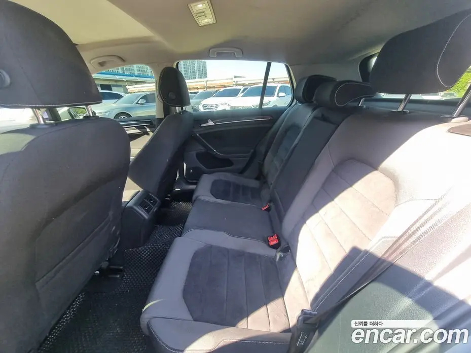 Volkswagen Golf 2013 2.0 автомат (гидро), фото 13