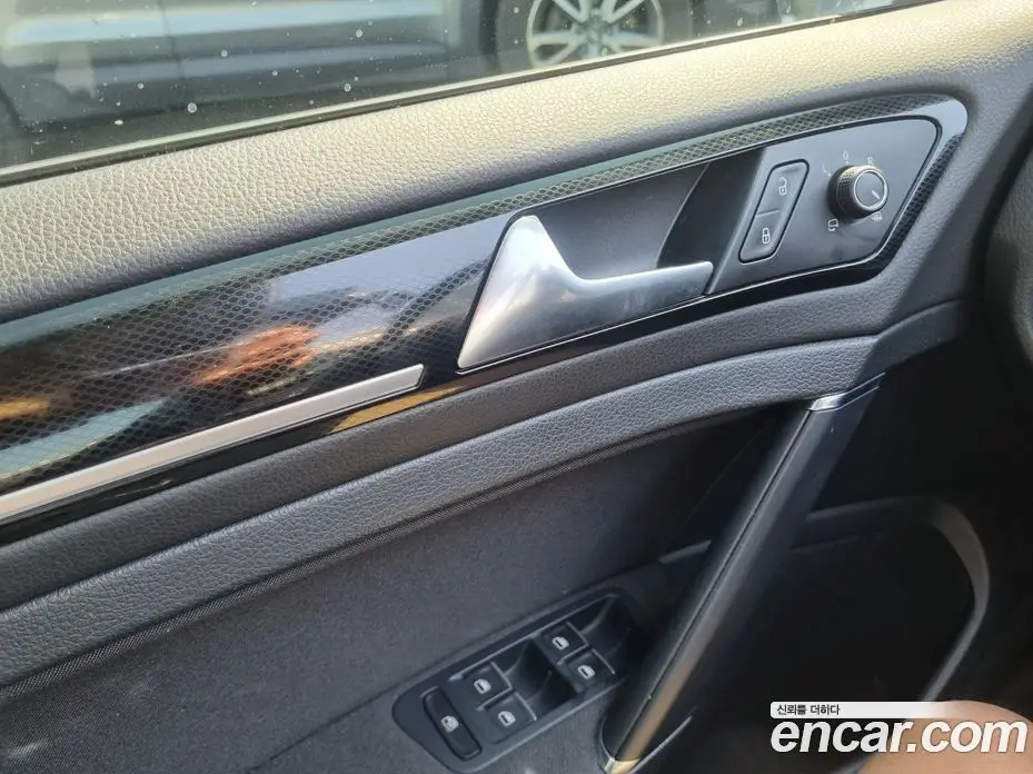 Volkswagen Golf 2013 2.0 автомат (гидро), фото 15