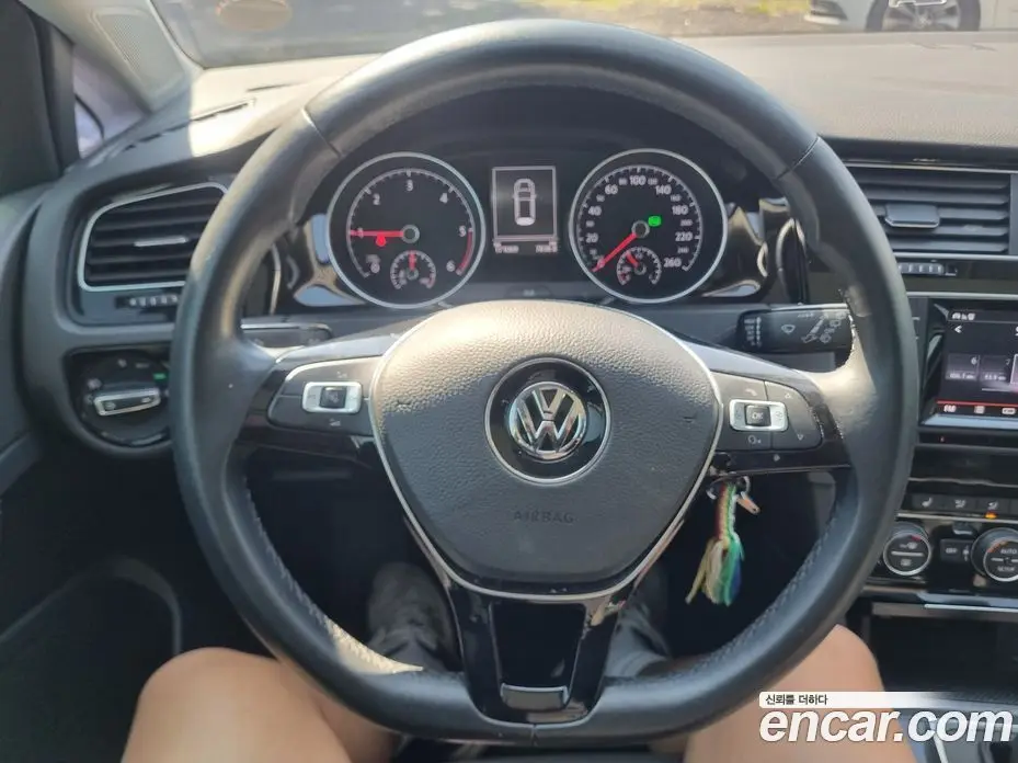 Volkswagen Golf 2013 2.0 автомат (гидро), фото 10
