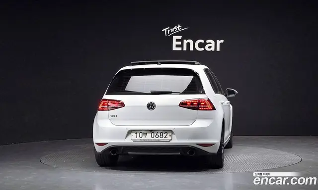 Volkswagen Golf 2016 2.0 автомат (гидро), миниатюра 4