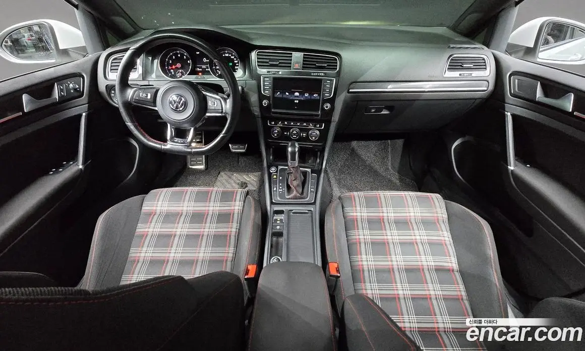 Volkswagen Golf 2016 2.0 автомат (гидро), фото 7