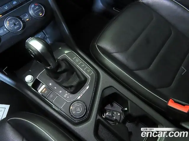 Volkswagen Tiguan 2018 2.0 автомат (гидро), миниатюра 12