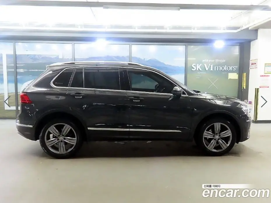 Volkswagen Tiguan 2018 2.0 автомат (гидро), фото 3