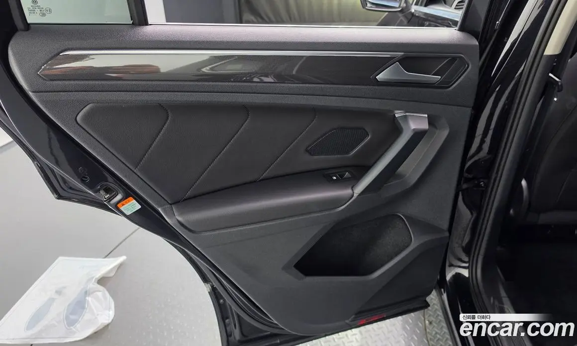 Volkswagen Tiguan 2020 2.0 автомат (гидро), фото 14