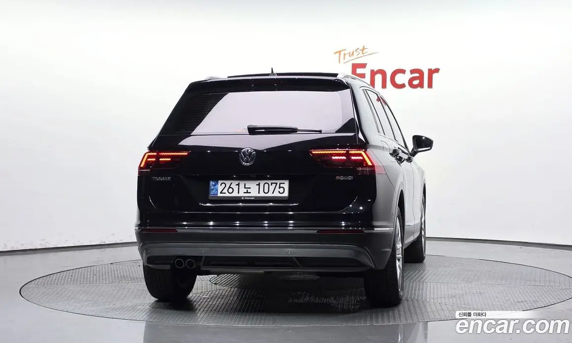 Volkswagen Tiguan 2020 2.0 автомат (гидро), фото 3