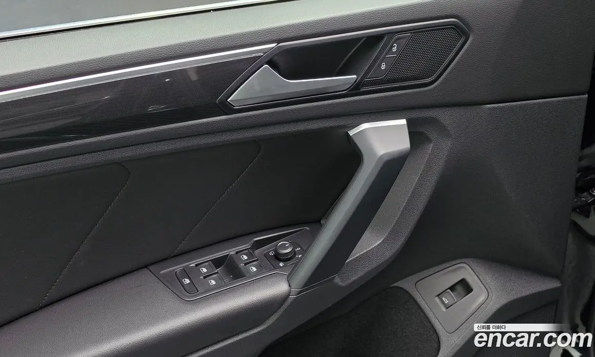 Volkswagen Tiguan 2020 2.0 автомат (гидро), фото 24