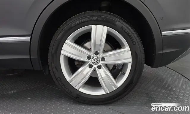 Volkswagen Tiguan 2020 2.0 автомат (гидро), миниатюра 6