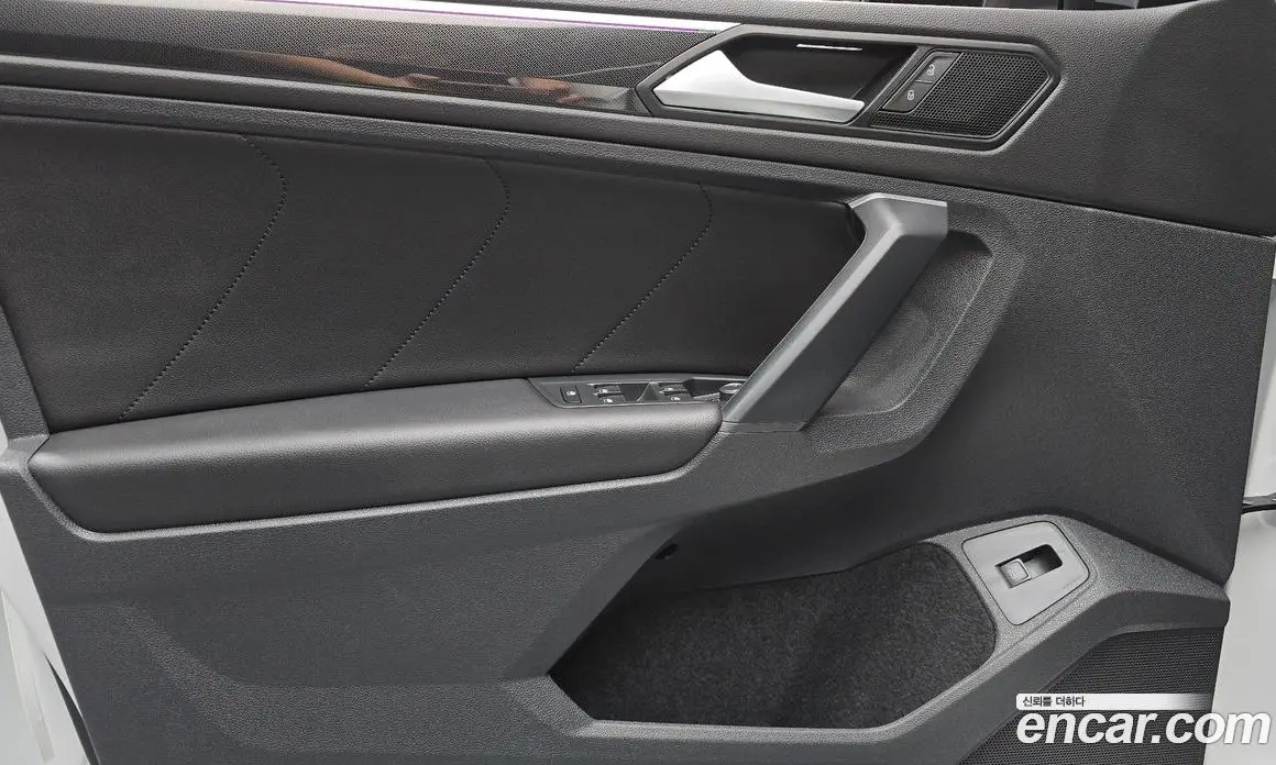 Volkswagen Tiguan 2022 2.0 автомат (гидро), фото 14