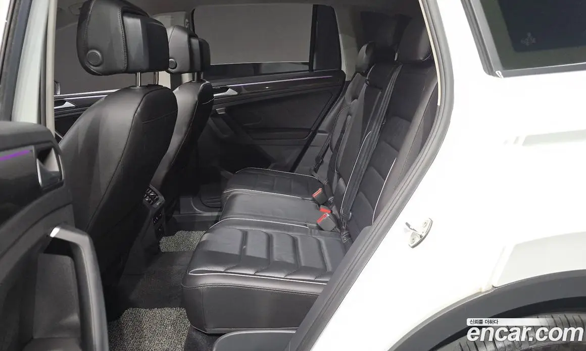 Volkswagen Tiguan 2022 2.0 автомат (гидро), фото 18