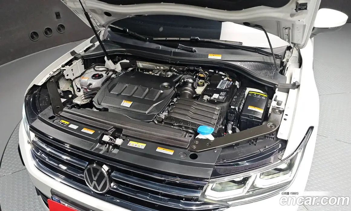Volkswagen Tiguan 2022 2.0 автомат (гидро), фото 6