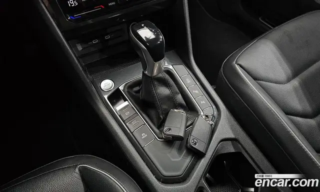 Volkswagen Tiguan 2022 2.0 автомат (гидро), миниатюра 11