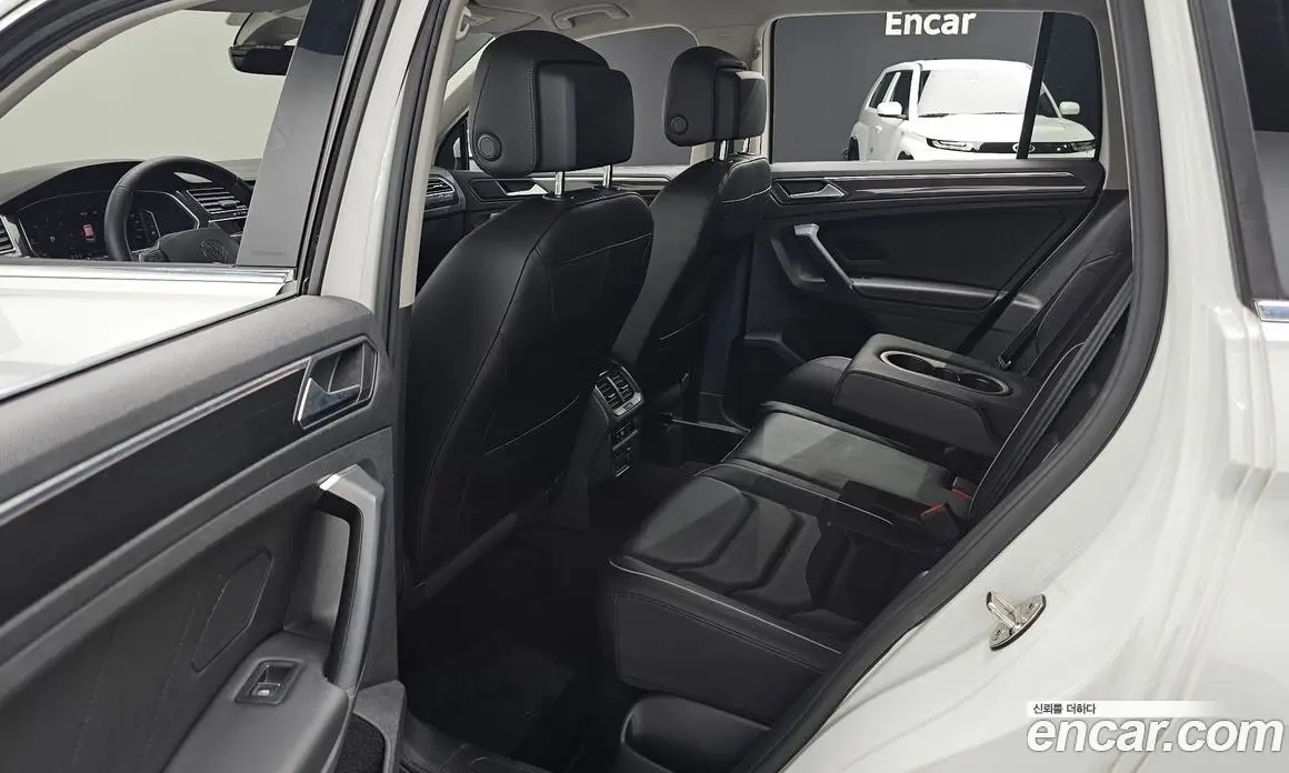 Volkswagen Tiguan 2022 2.0 автомат (гидро), фото 17