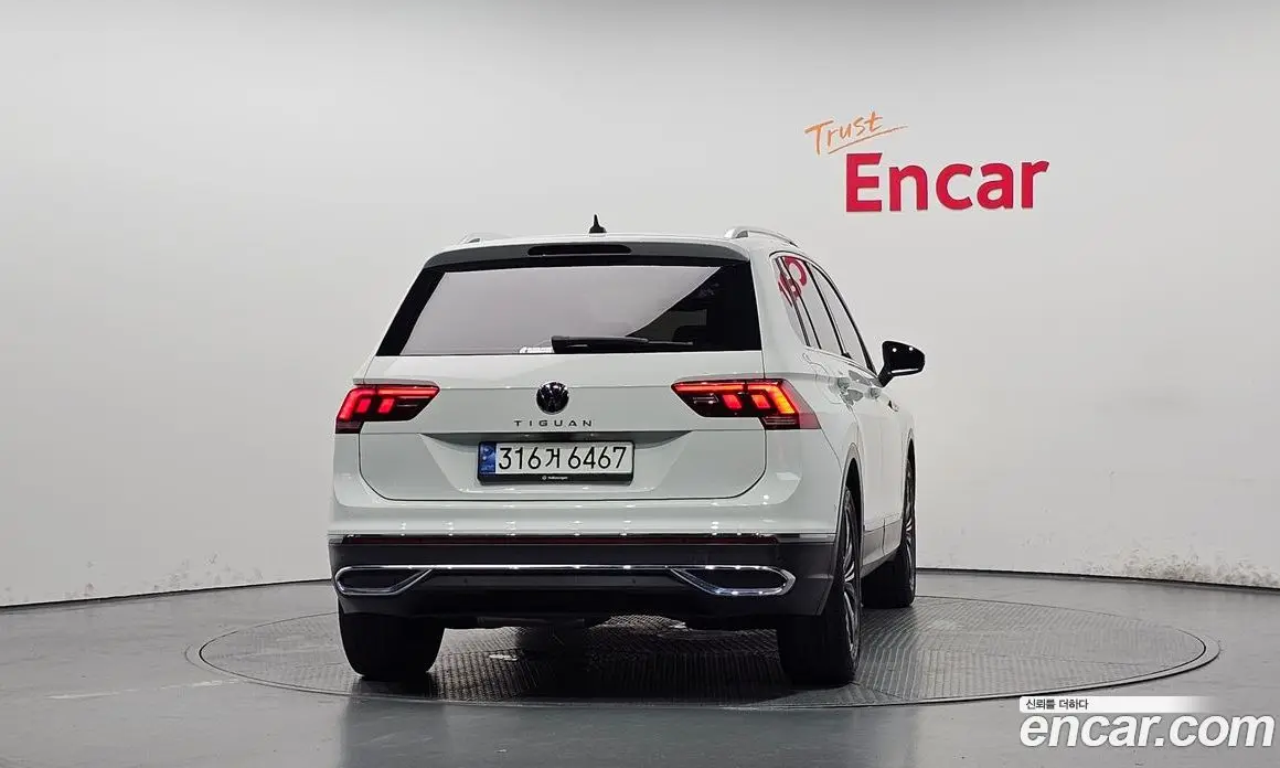 Volkswagen Tiguan 2022 2.0 автомат (гидро), фото 3