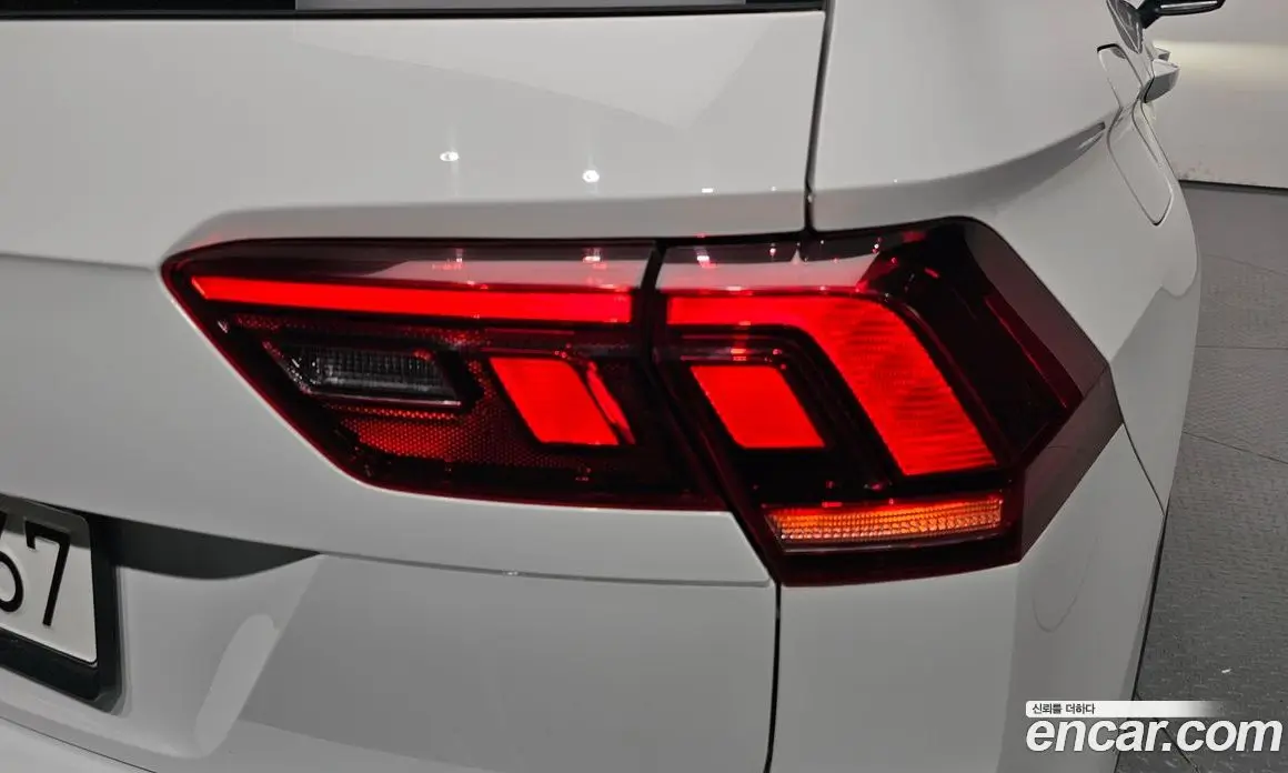 Volkswagen Tiguan 2022 2.0 автомат (гидро), фото 8