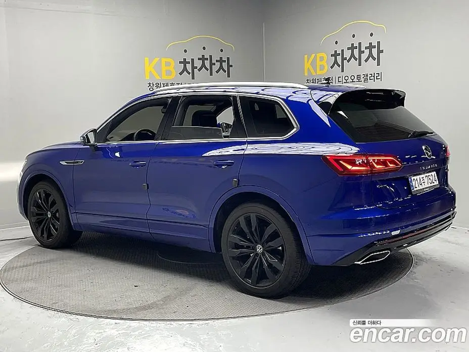 Volkswagen Touareg 2023 3.0 автомат (гидро), фото 2 Volkswagen Touareg 2023 3.0 автомат (гидро), фото 2
