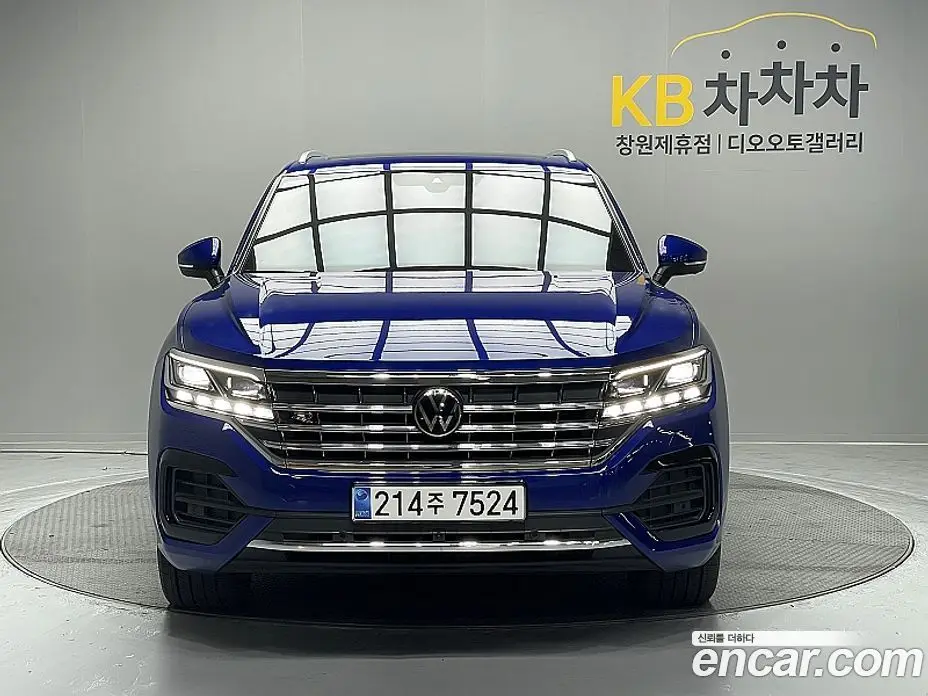 Volkswagen Touareg 2023 3.0 автомат (гидро), фото 3 Volkswagen Touareg 2023 3.0 автомат (гидро), фото 3
