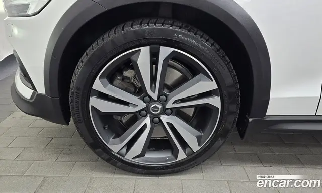 Volvo V60 2019 2.0 автомат (гидро), миниатюра 5