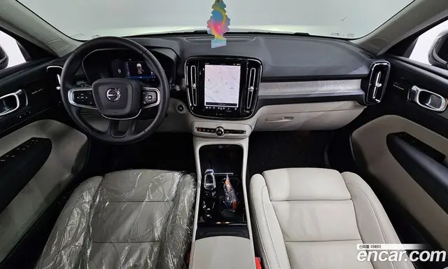 Volvo XC40 2023 2.0 автомат (гидро), миниатюра 10