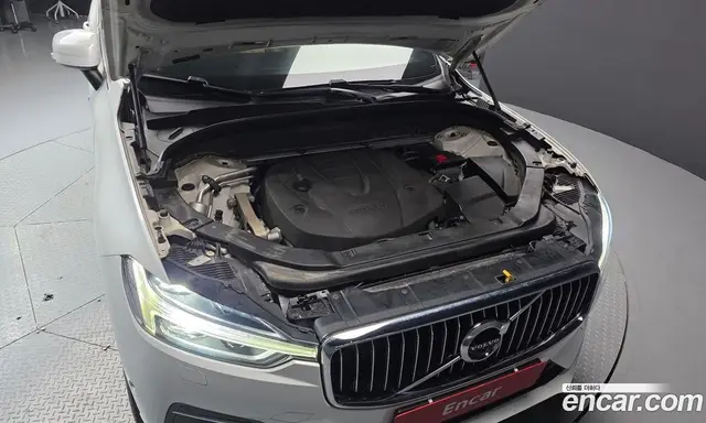 Volvo XC60 2019 2.0 автомат (гидро), миниатюра 6