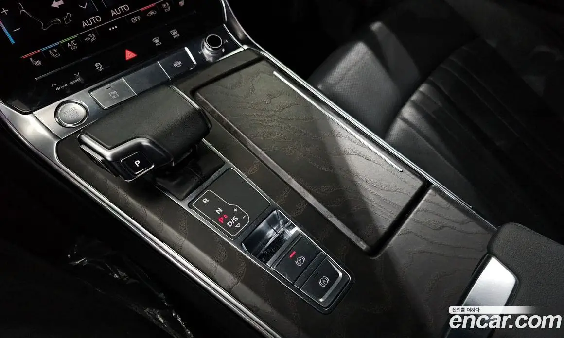 Audi A6 2020 2.0 автомат (гидро), фото 12