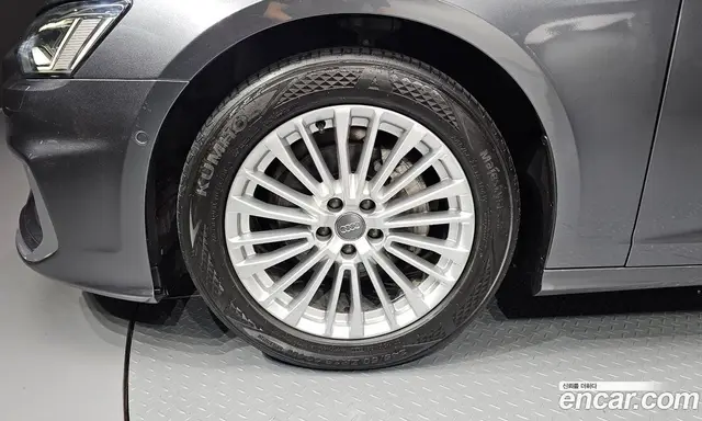 Audi A6 2020 2.0 автомат (гидро), миниатюра 5
