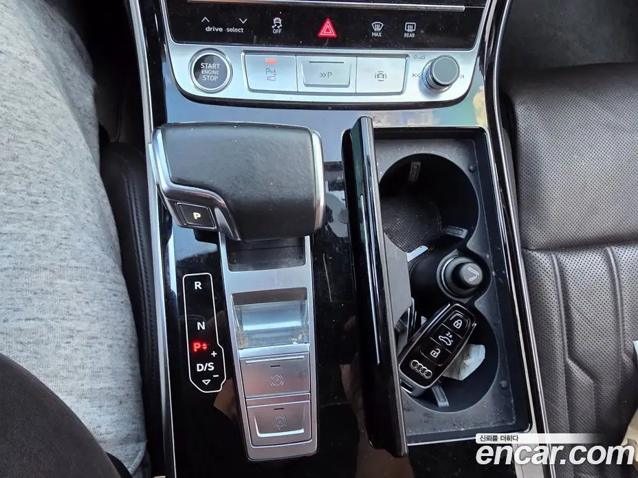 Audi A8 2021 4.0 автомат (гидро), фото 11