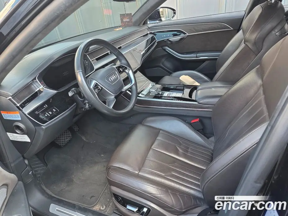 Audi A8 2021 4.0 автомат (гидро), фото 3