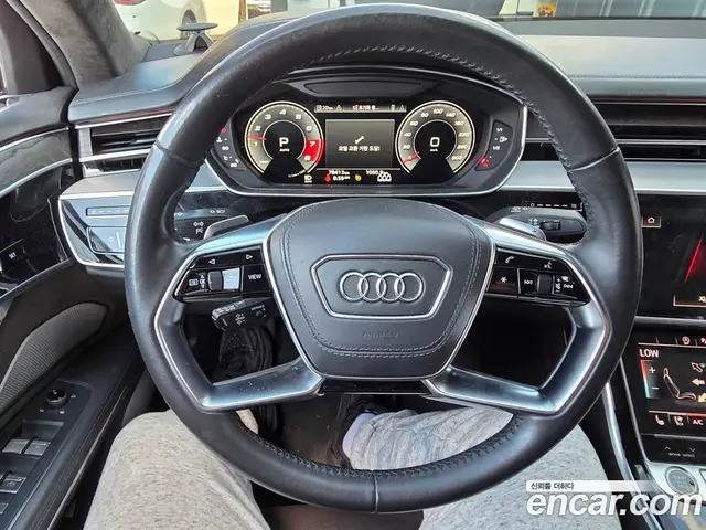 Audi A8 2021 4.0 автомат (гидро), миниатюра 5
