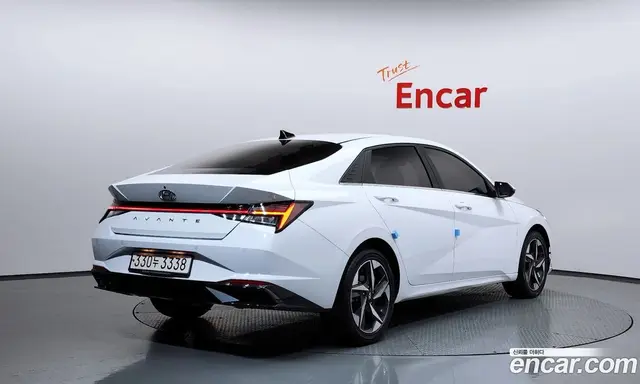 Hyundai Avante 2020 1.6 автомат (гидро), миниатюра 2