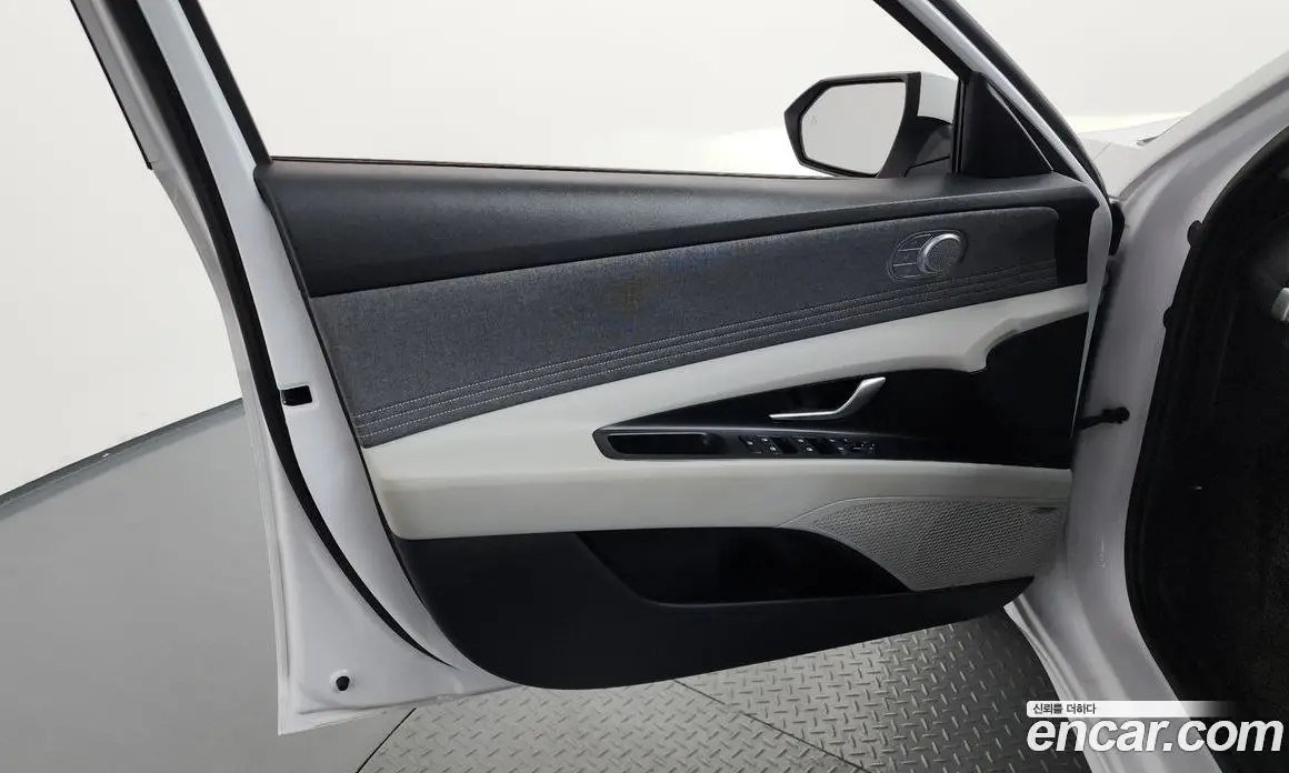 Hyundai Avante 2020 1.6 автомат (гидро), фото 14