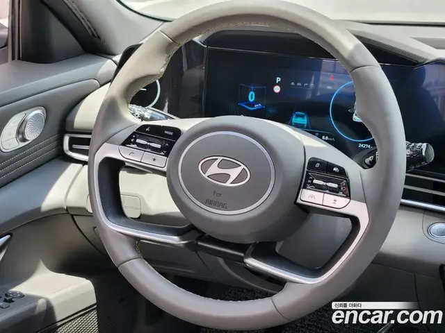Hyundai Avante 2023 1.6 автомат (гидро), миниатюра 6