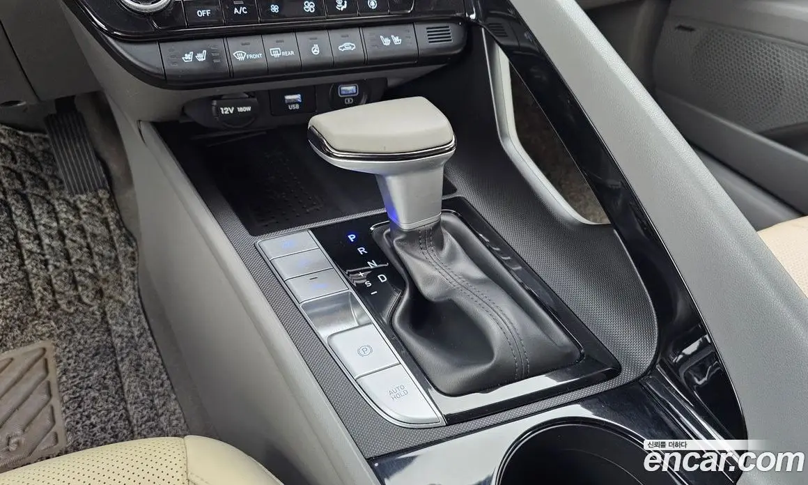 Hyundai Avante 2023 1.6 автомат (гидро), фото 12