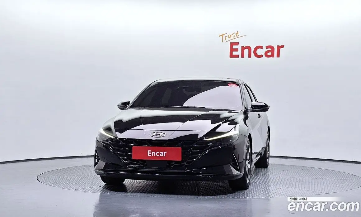Hyundai Avante 2023 1.6 автомат (гидро), фото 3