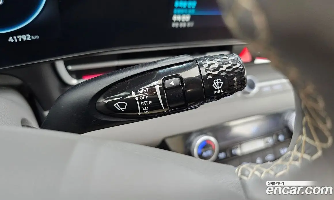 Hyundai Avante 2023 1.6 автомат (гидро), фото 25