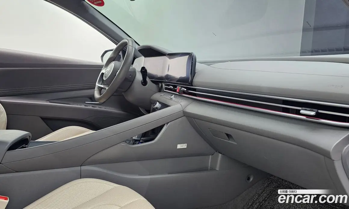 Hyundai Avante 2023 1.6 автомат (гидро), фото 27