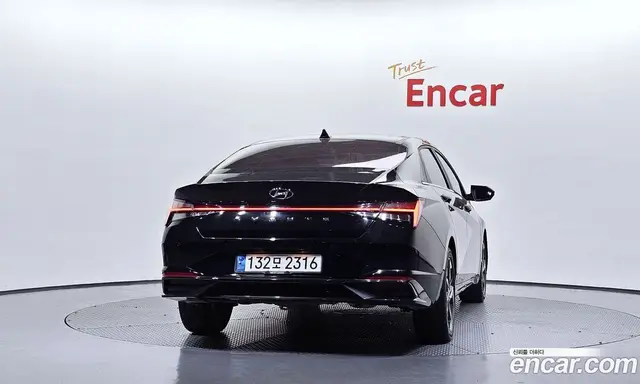 Hyundai Avante 2023 1.6 автомат (гидро), миниатюра 4