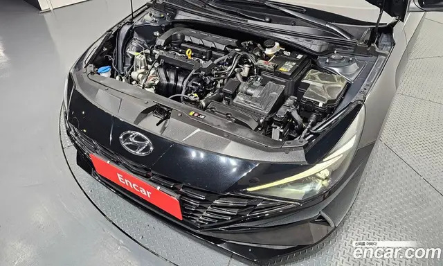 Hyundai Avante 2023 1.6 автомат (гидро), миниатюра 6
