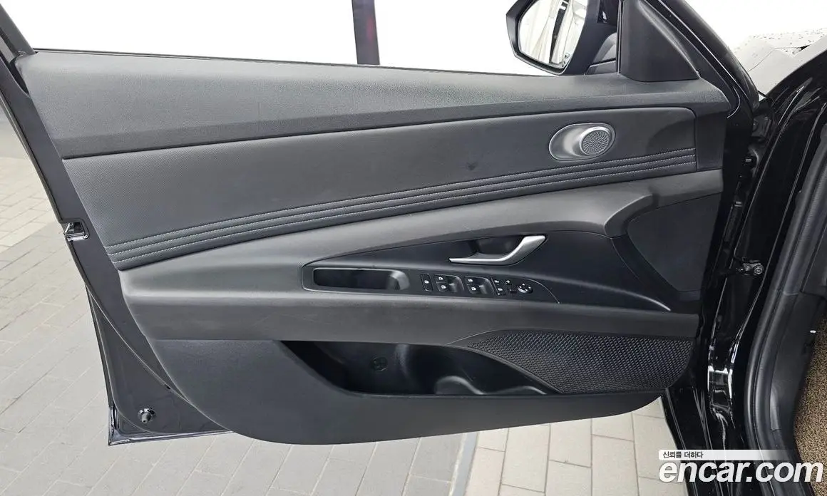 Hyundai Avante 2024 1.6 автомат (гидро), фото 14