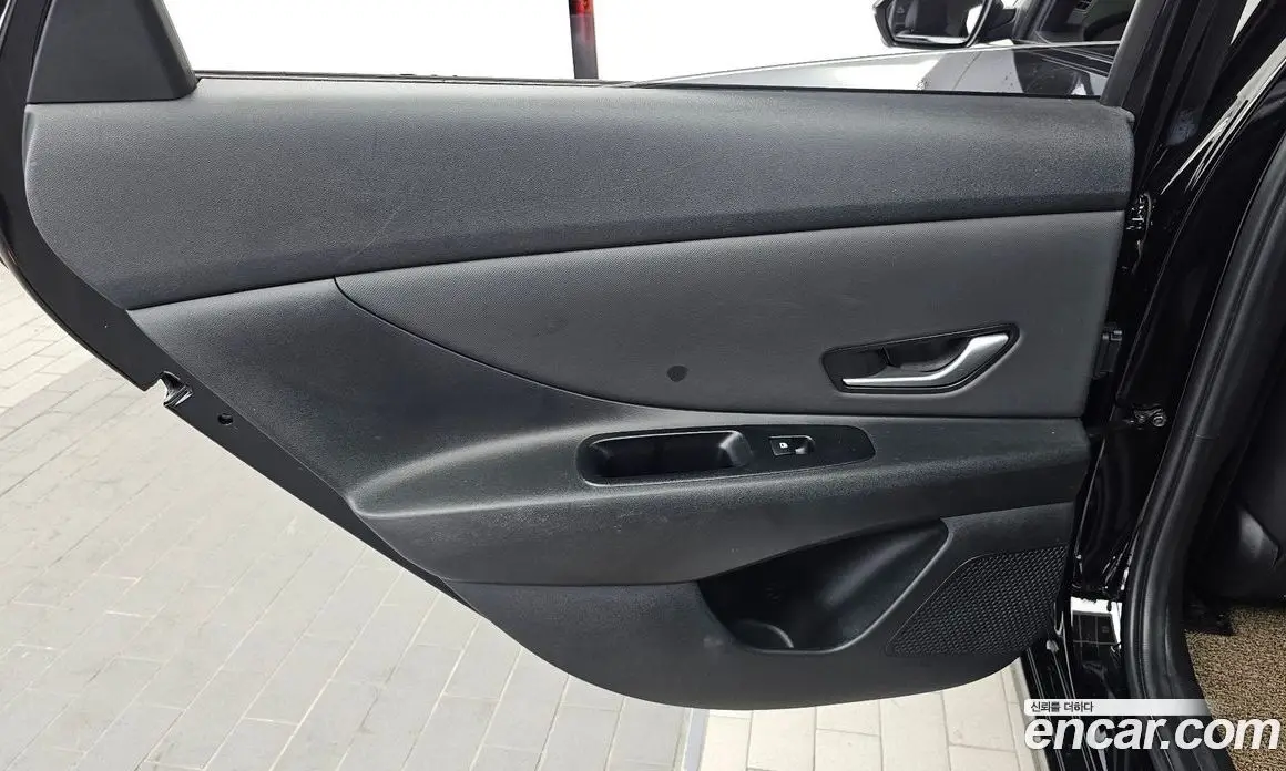 Hyundai Avante 2024 1.6 автомат (гидро), фото 15