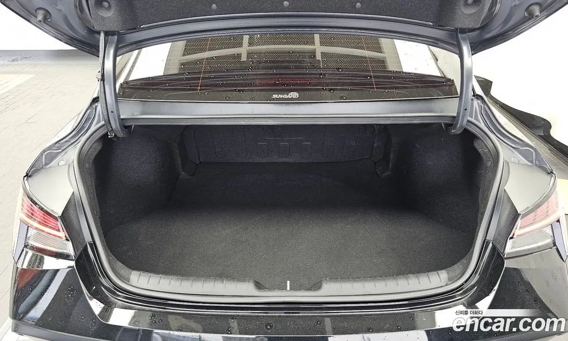 Hyundai Avante 2024 1.6 автомат (гидро), фото 26