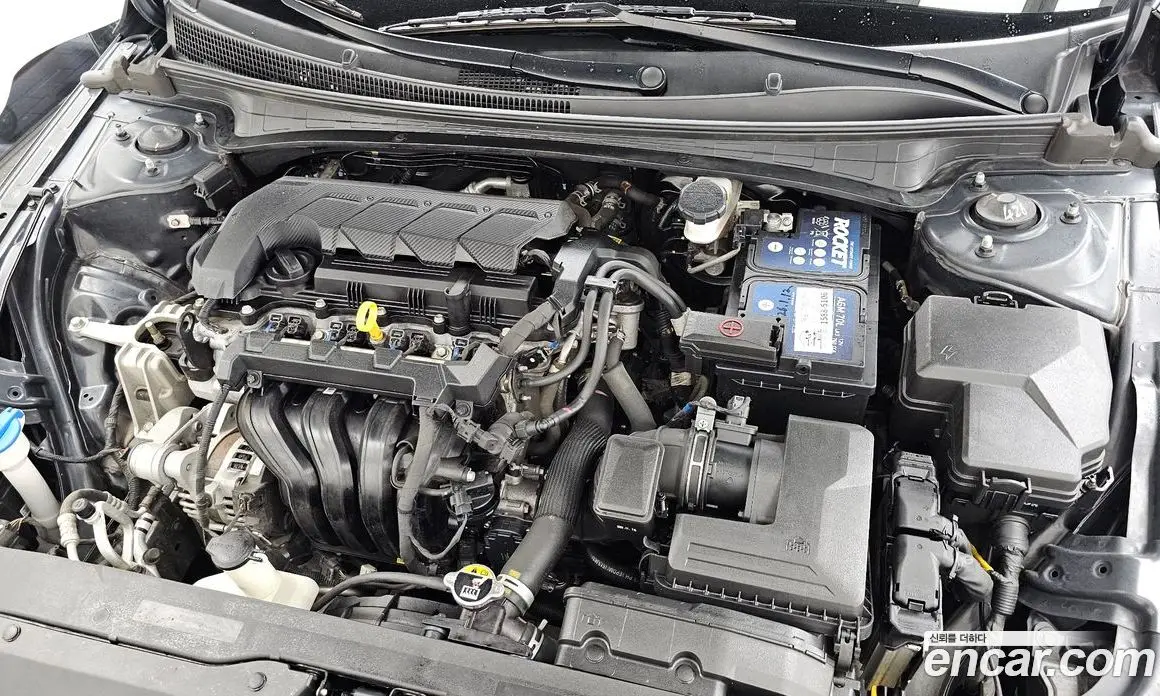 Hyundai Avante 2024 1.6 автомат (гидро), фото 6