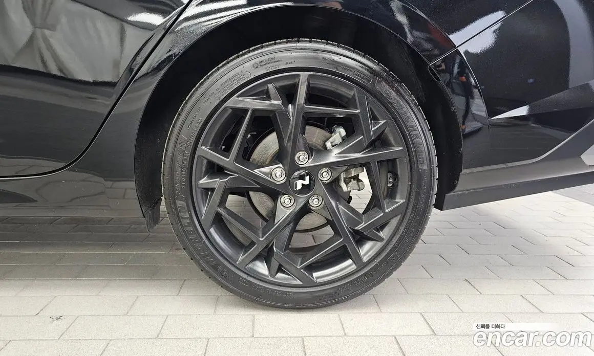 Hyundai Avante 2024 1.6 автомат (гидро), фото 7