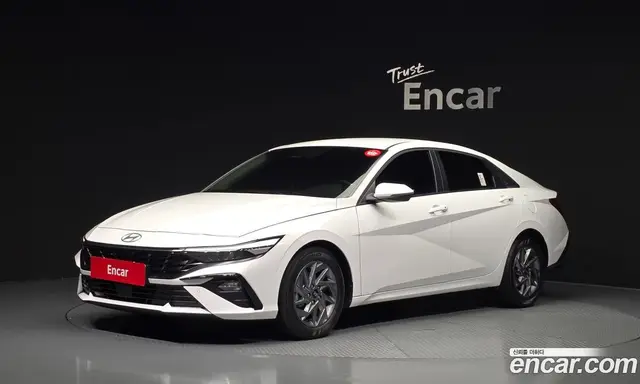 Hyundai Avante, 2025, 12 572 км