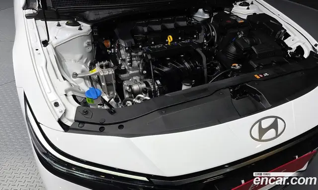 Hyundai Avante 2025 1.6 автомат (гидро), миниатюра 6