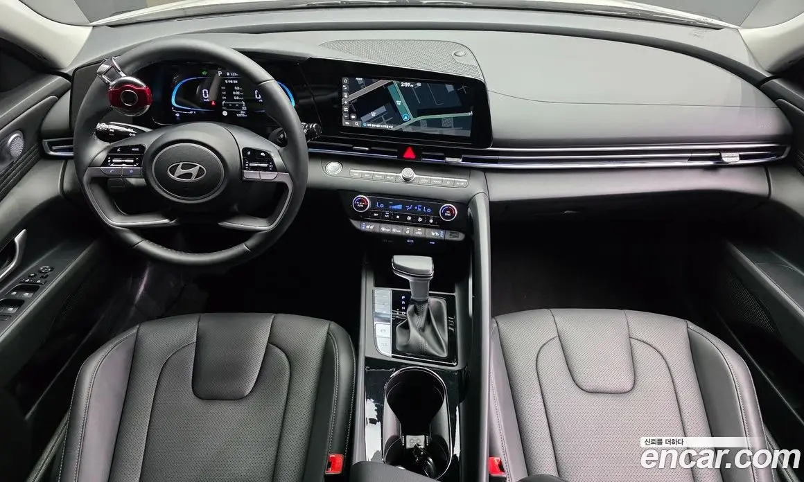 Hyundai Avante 2025 1.6 автомат (гидро), фото 7