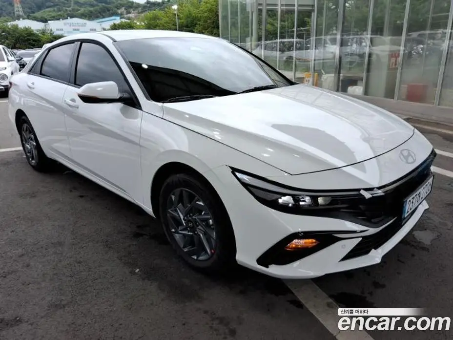 Hyundai Avante 2026 1.6 автомат (гидро), фото 5